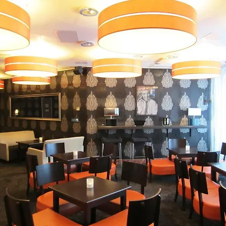 Teatterihotelli 3* ריהימקי