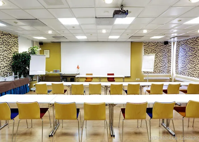 Ξενοδοχείο Teatterihotelli 3*